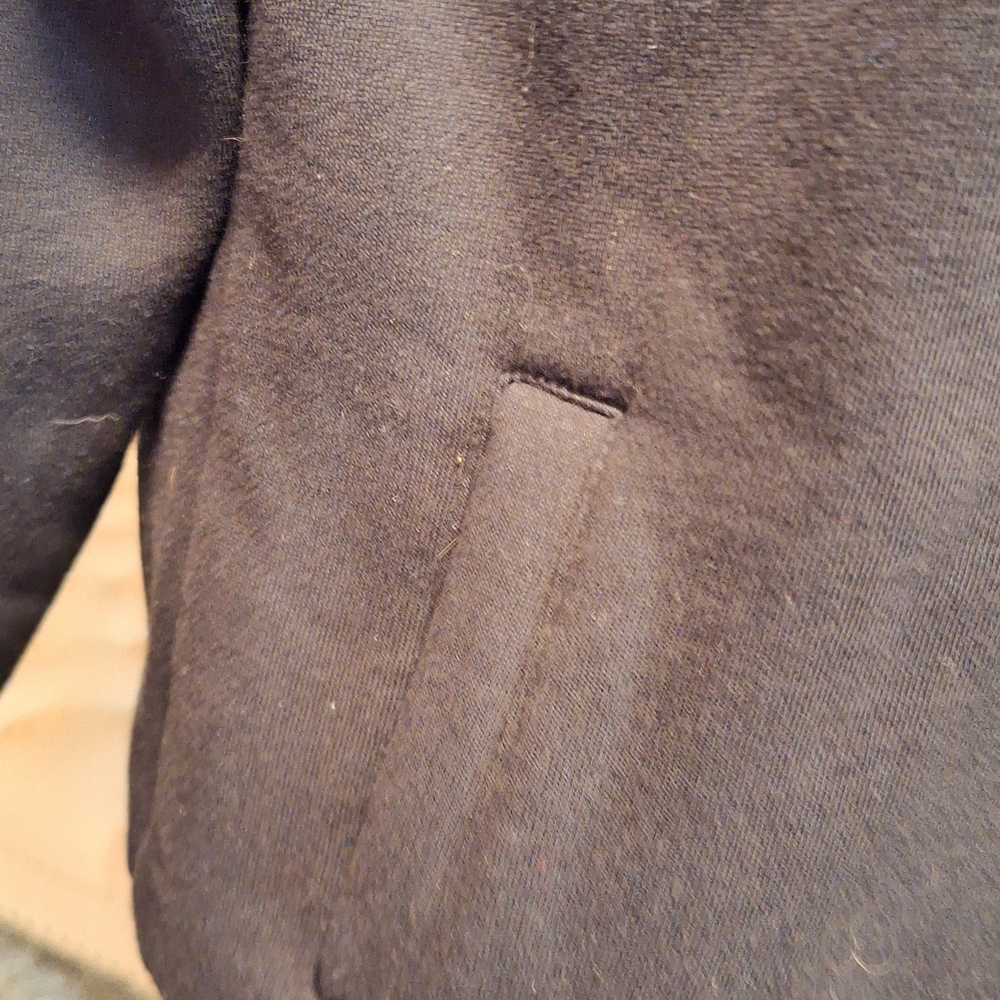 Black Jacket - Picture 4 of 10